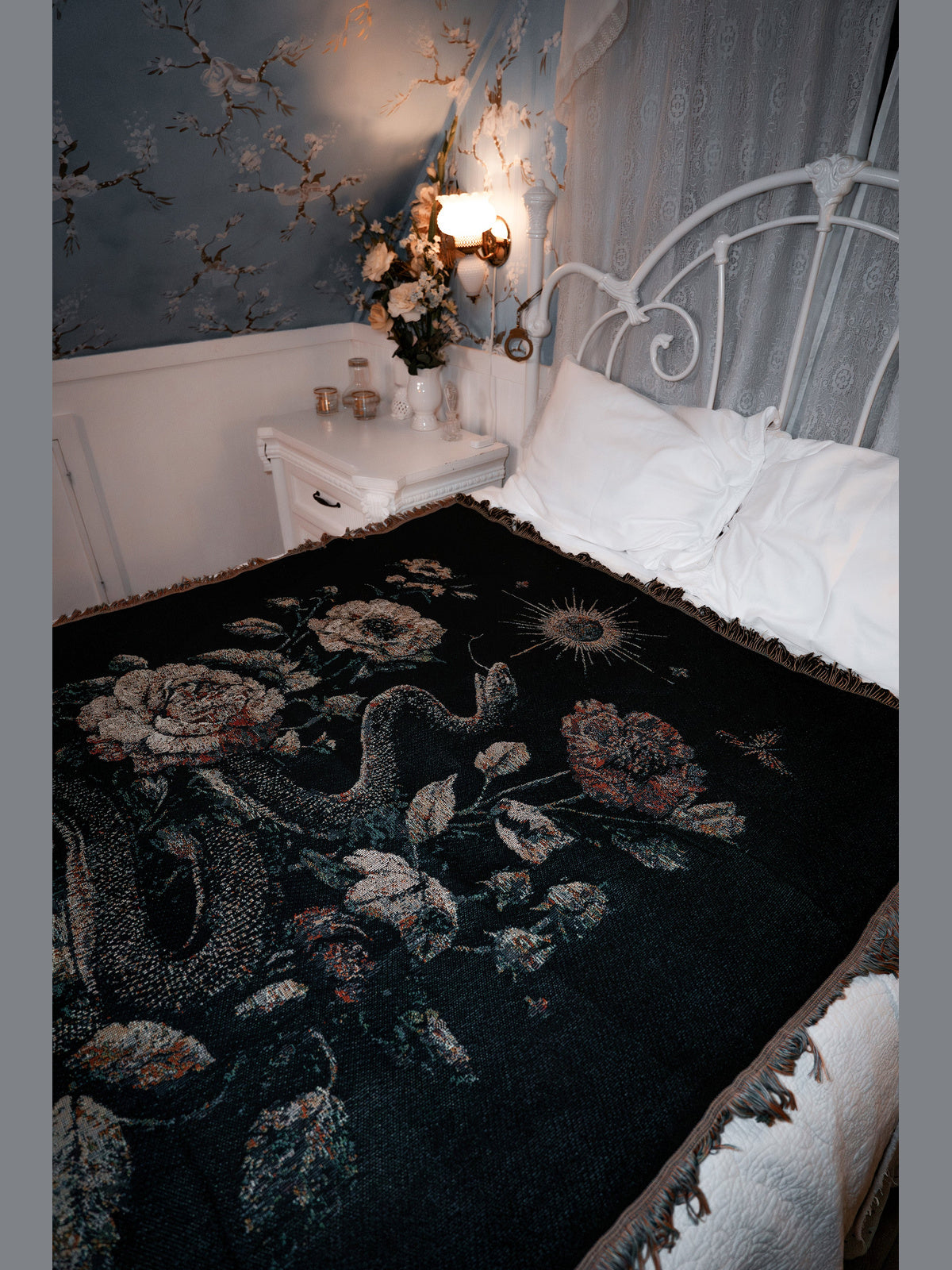 Thornbitten | TAPESTRY