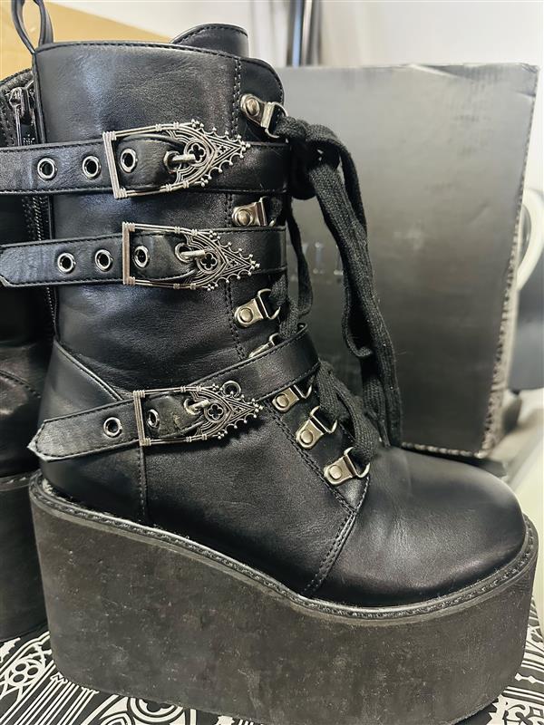 Ceremony | PLATFORM BOOTS (FAULTY)**