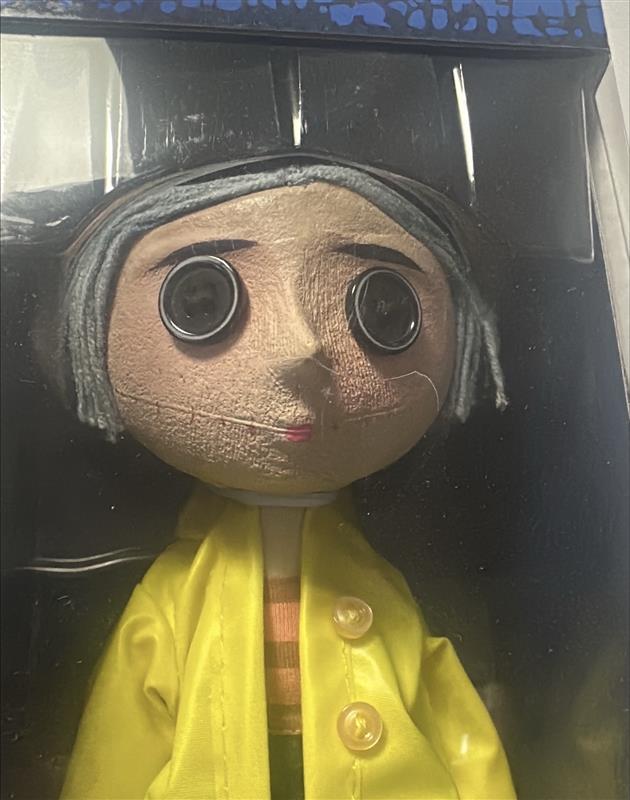 Coraline | 10" PROP REPLICA DOLL (FAULTY)**