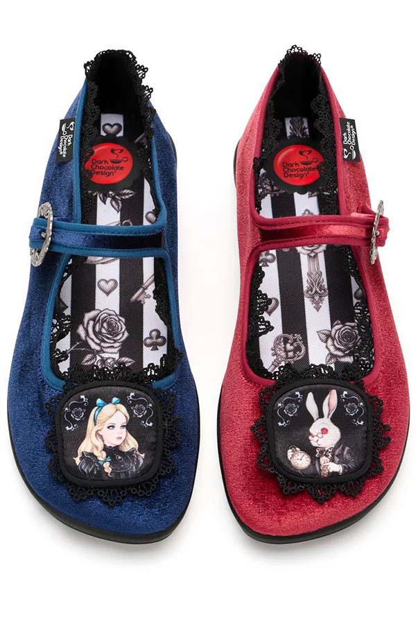 Alice in Wonder Dark | FLATS