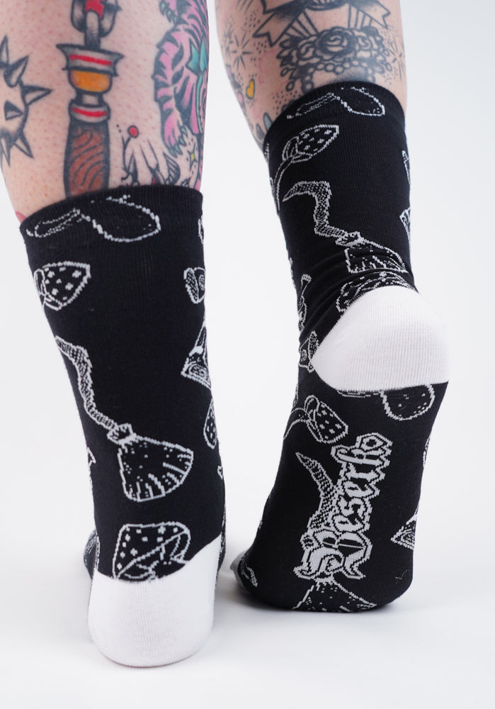 Cottage Witch | CREW SOCKS