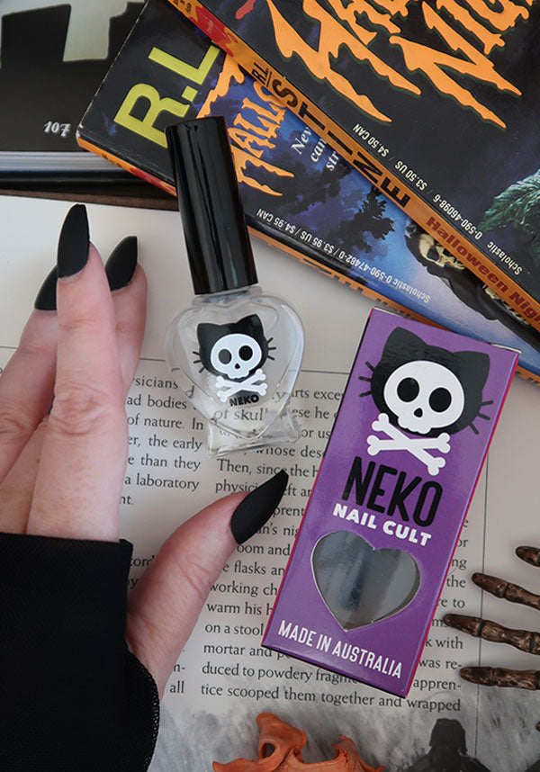 Deadlights | MATTIFYING NAIL POLISH