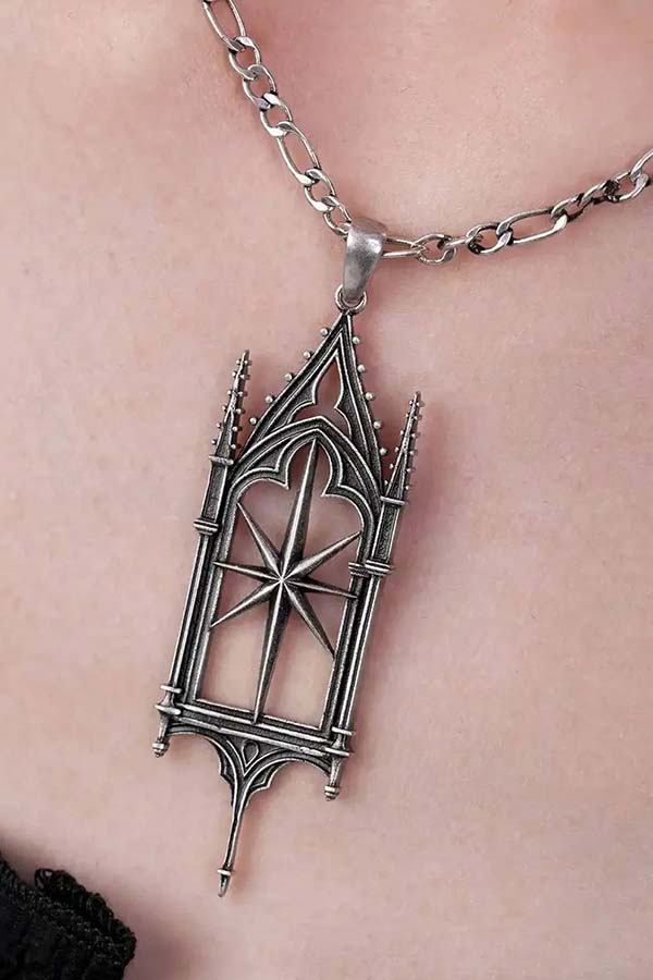 Sanctum Star | NECKLACE