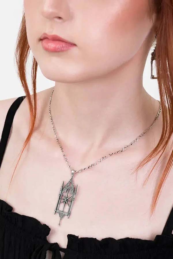 Sanctum Star | NECKLACE