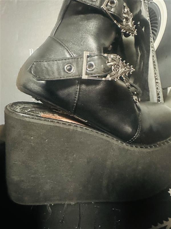 Ceremony | PLATFORM BOOTS (FAULTY)**