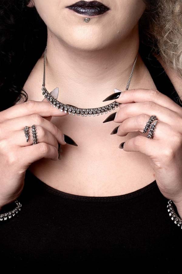 Spine | NECKLACE