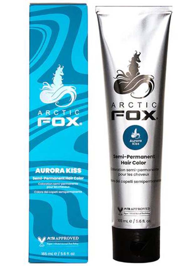 Arctic Fox Aurora Kiss - Close Up