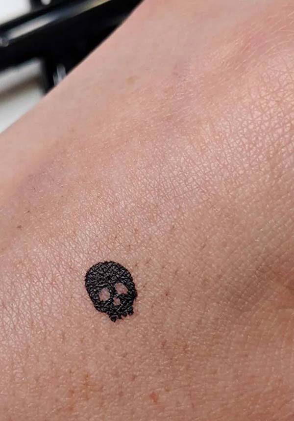 Skull | STAMP & EYELINER