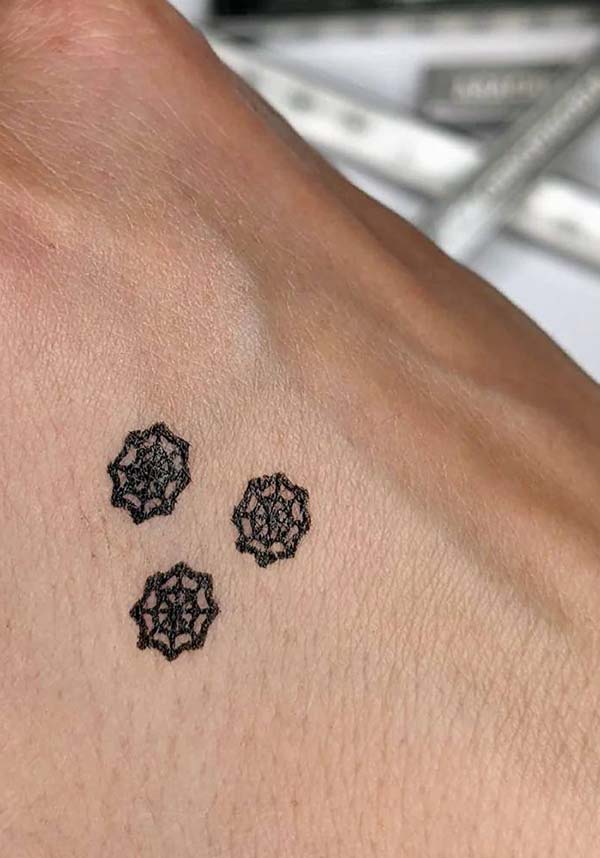 Spiderweb | STAMP & EYELINER