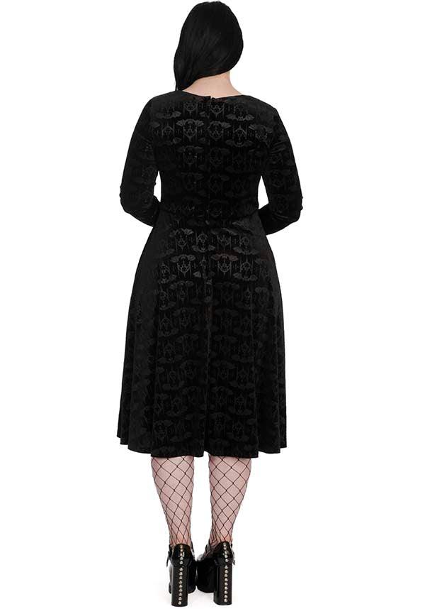 Velvet Bat Fit & Black | FLARE DRESS*