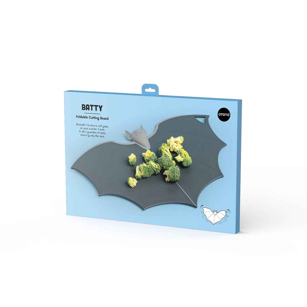 Ototo Batty - scale view