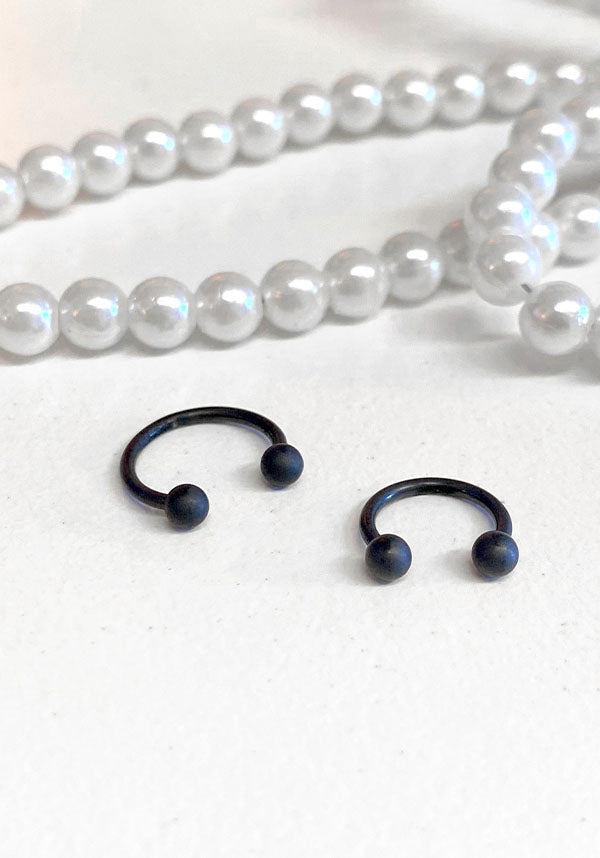 Black | HORSESHOE RING