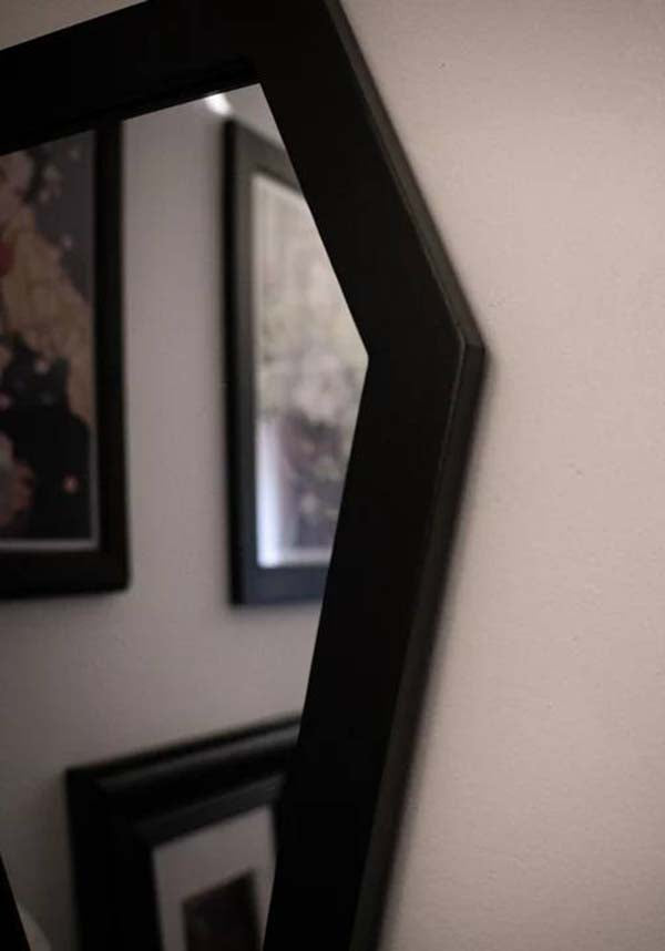 Coffin | MIRROR