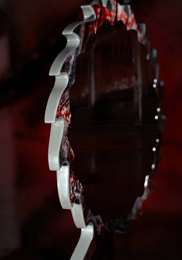 Glamlite SAW x Glamlite Billy Blade - Detail View