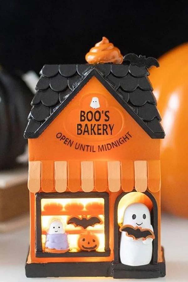 Boo's Bakery Light Up | DECORATION