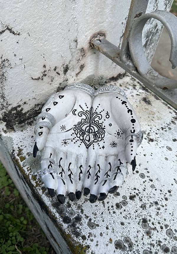 White | PALMISTRY HANDS*