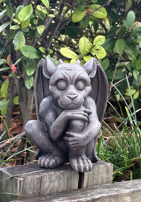 Sitting Gargoyle | FIGURE