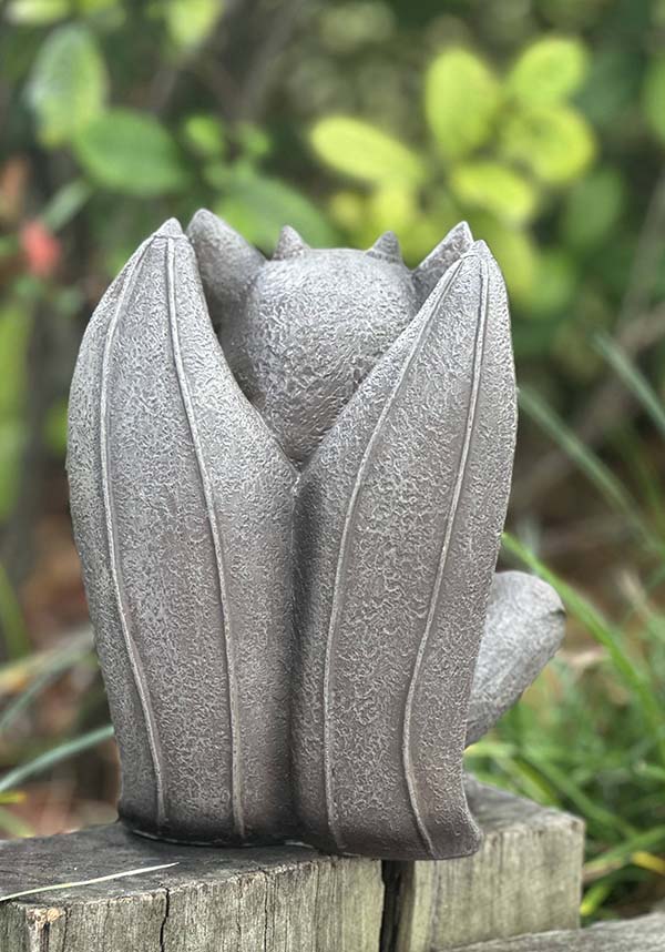 Sitting Gargoyle | FIGURE