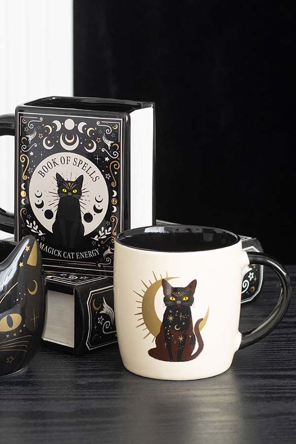 Sitting Magick Black Cat | MUG