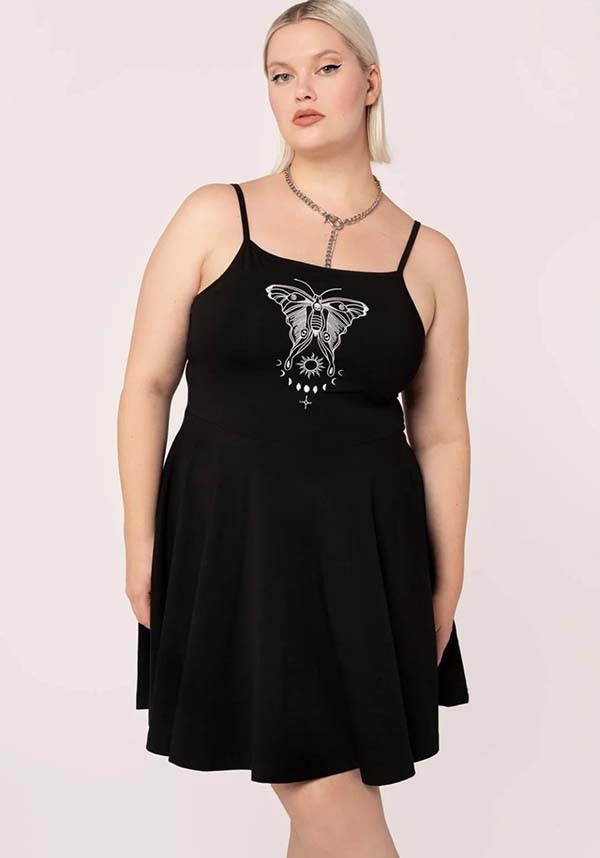 Metamorphosis | DRESS*