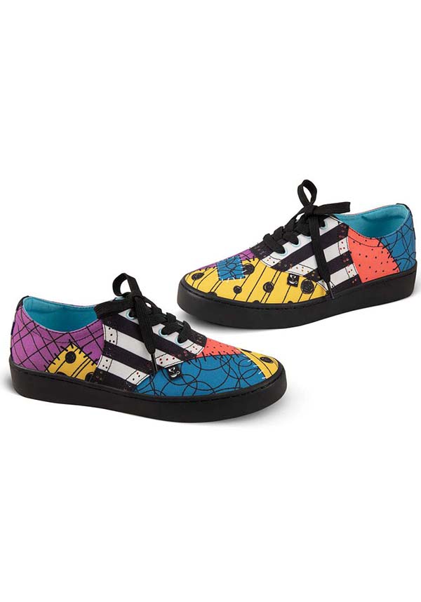 Miss Mends | SNEAKERS