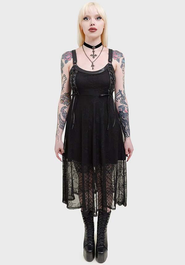 Anne Arkist | DRESS*