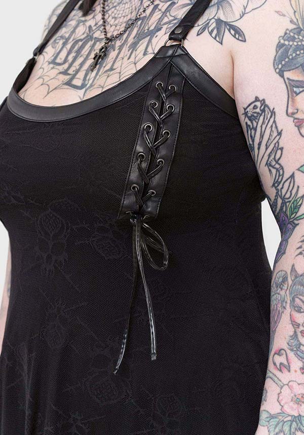 Anne Arkist | DRESS*