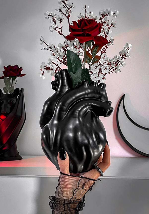 Black Heart | VASE