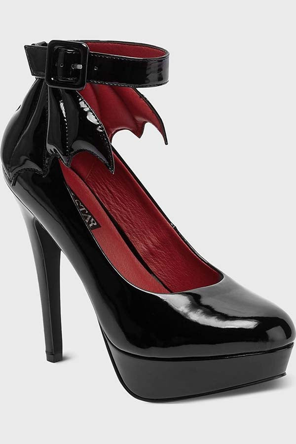 Cemetery Lane | HEELS