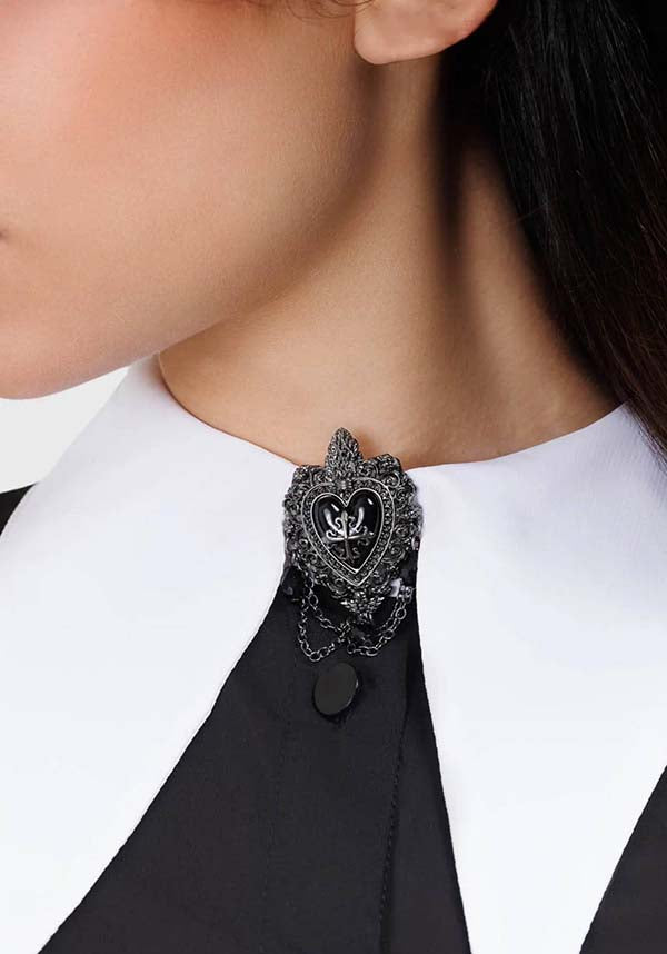 Darkmoor Academy | BROOCH