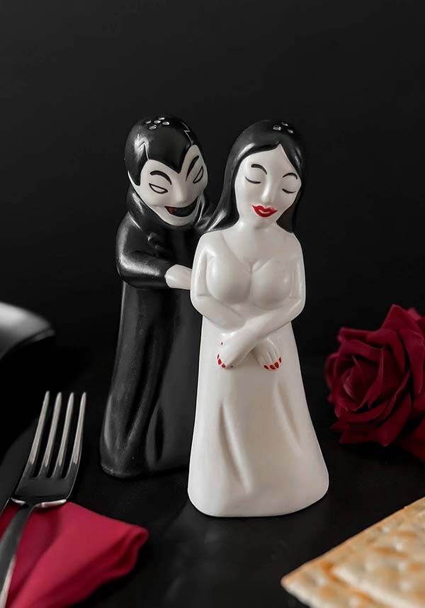 Vampyre | SALT & PEPPER SHAKER SET*