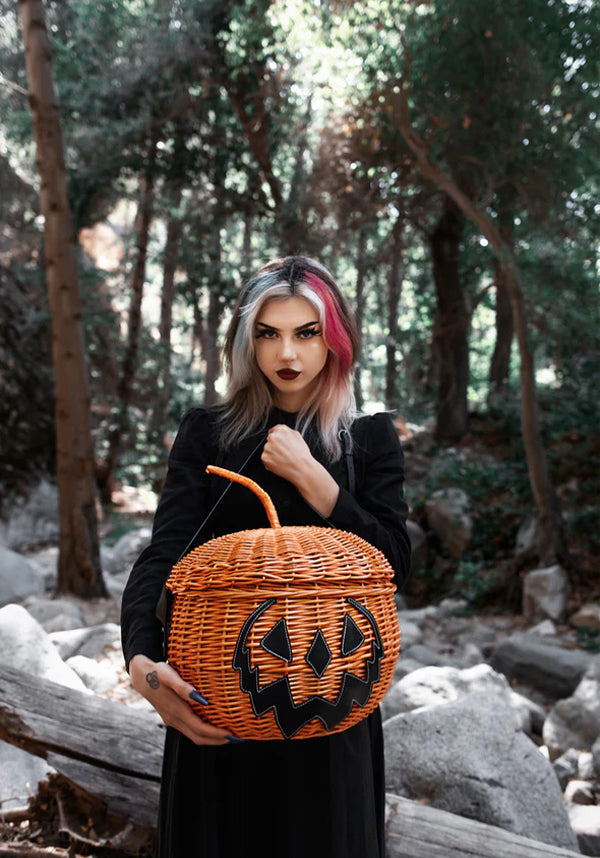 Haunted Hallows | PICNIC BASKET