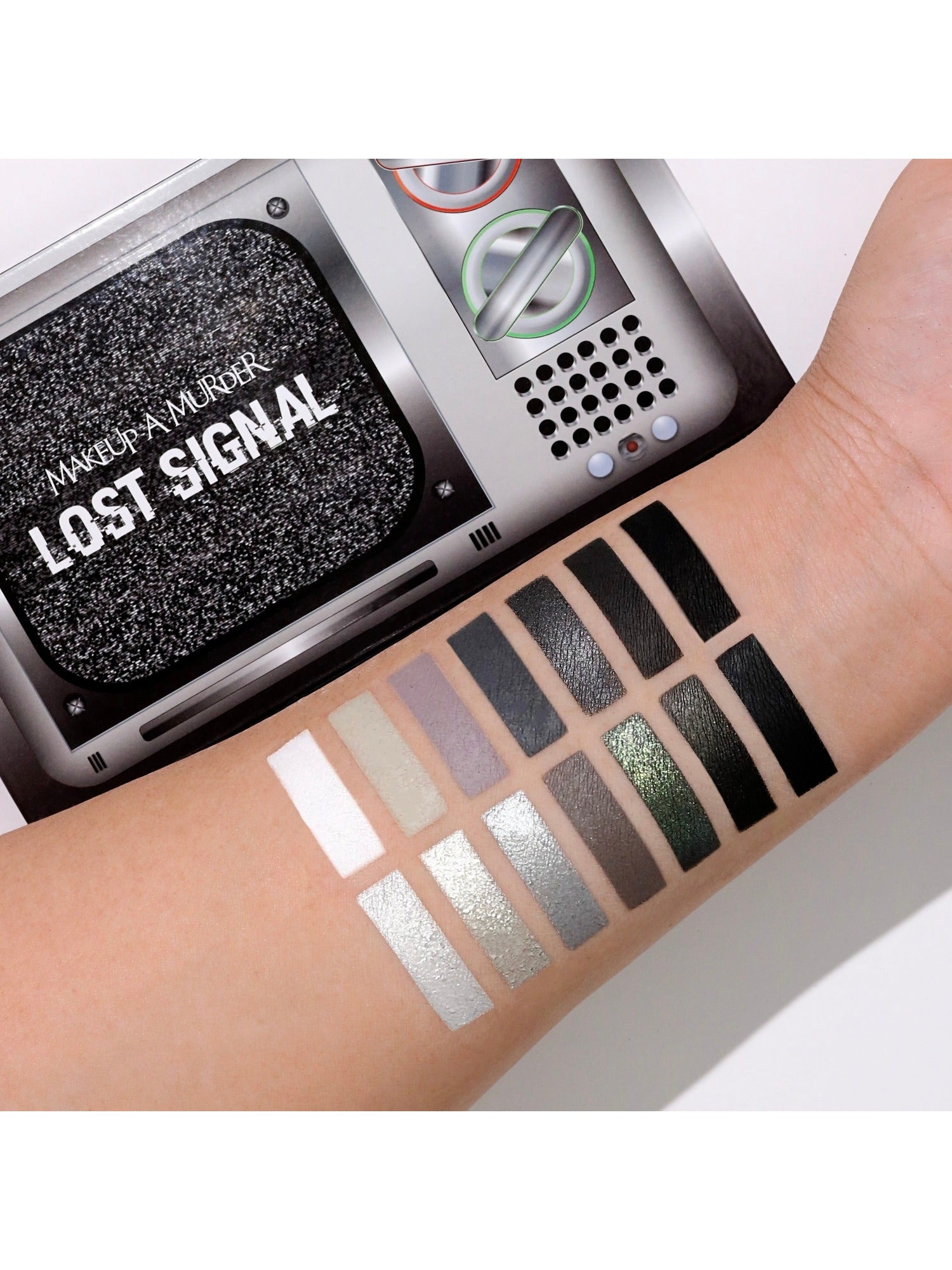 Lost Signal | EYESHADOW PALETTE | Beserk Australia