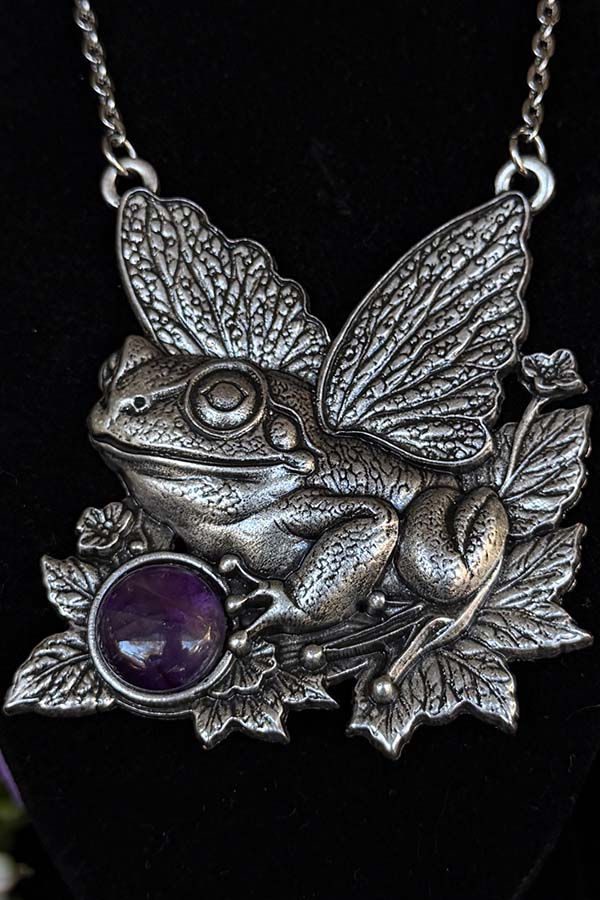 Fairy Frog | NECKLACE