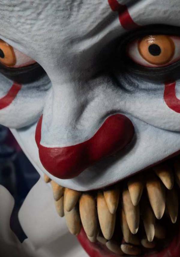 It (2017): Sinister Talking Pennywise 15" | FIGURE