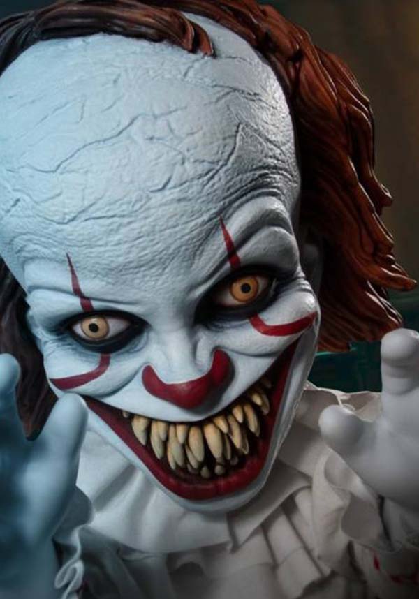 It (2017): Sinister Talking Pennywise 15" | FIGURE
