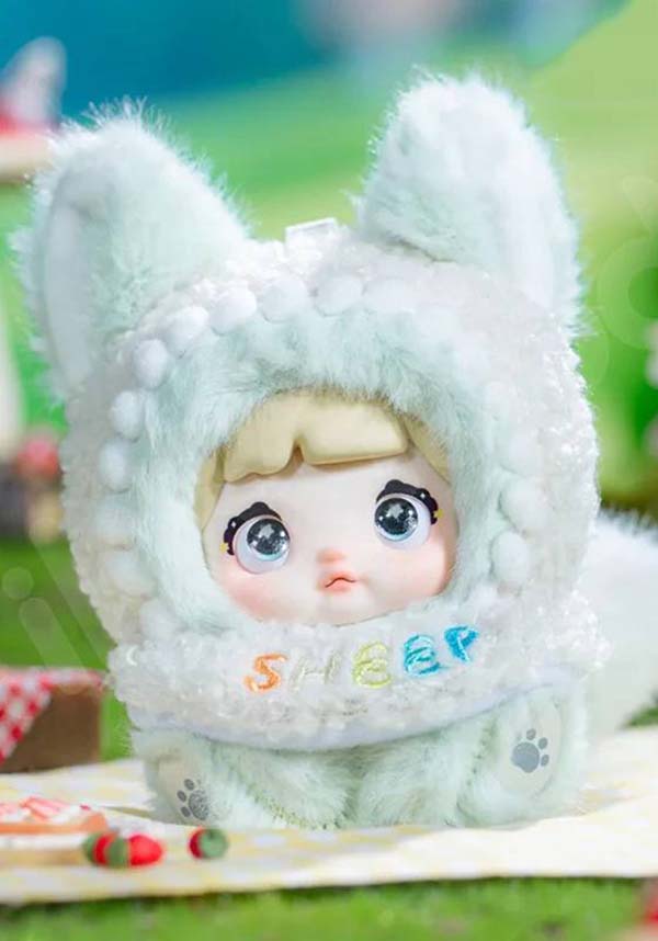 Blind Boxes Nommi Fairytale Town - Close Up
