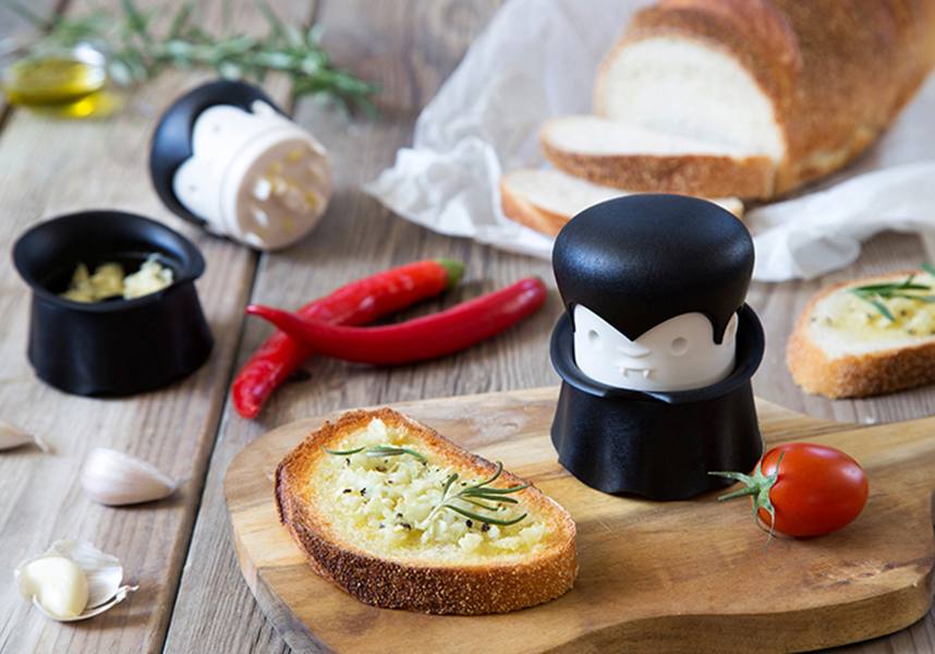 Gracula Garlic | TWIST