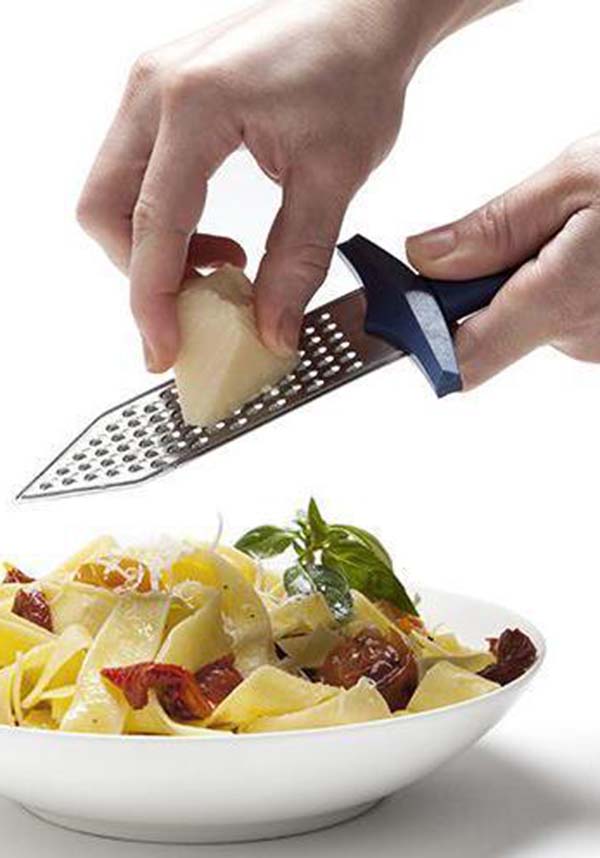 Gratiator | CHEESE GRATER*