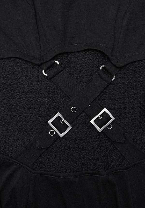 Crossed over fabric belts over mesh panel