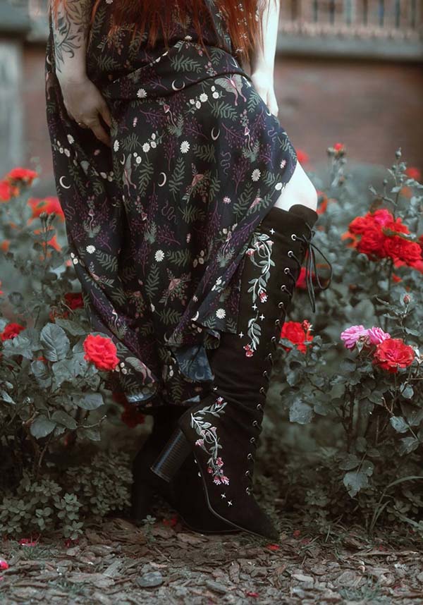 Astrantia | KNEE HIGH BOOTS