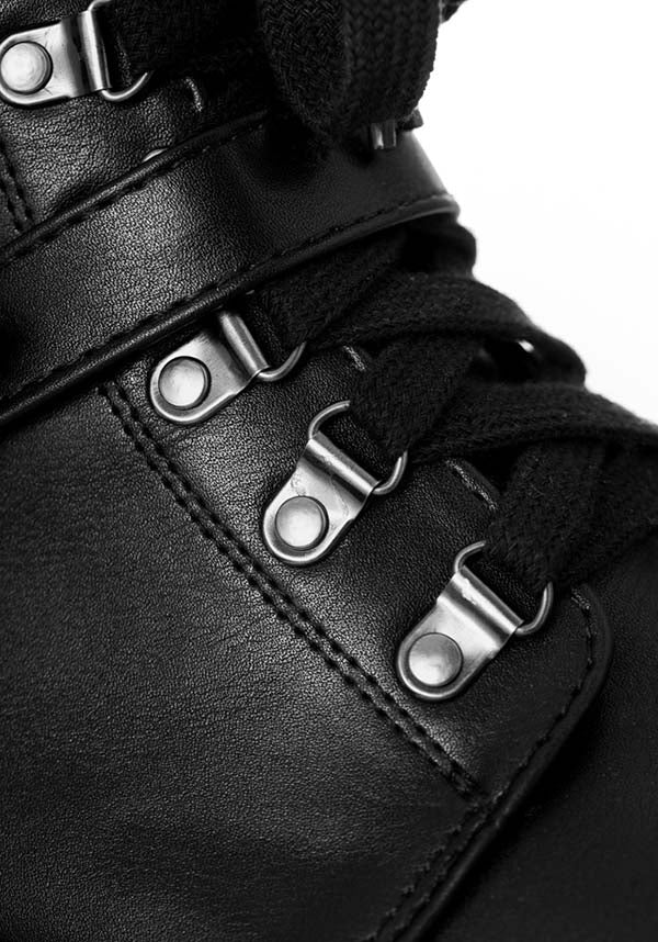 Ceremony | PLATFORM BOOTS*