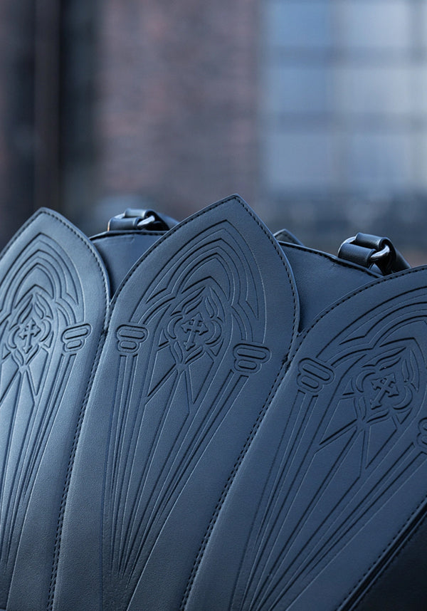 Crucis Umbra | BAG