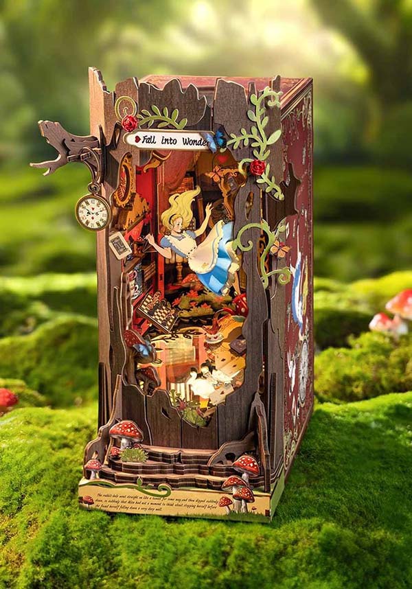 Fall Into Wonder DIY | BOOK NOOK