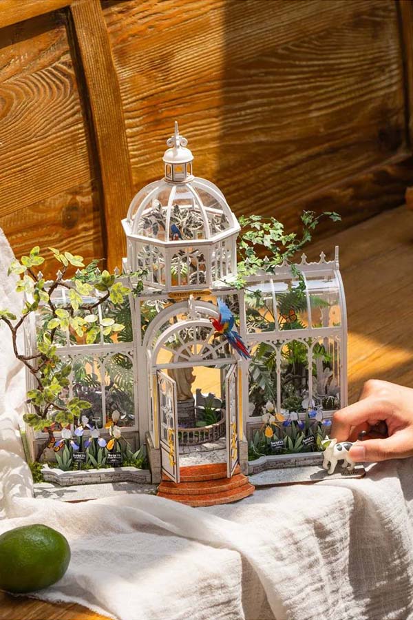 Oxygen Oasis | DIY MINIATURE HOUSE