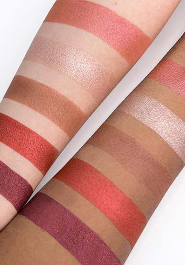 Wink | PRESSED EYESHADOW*