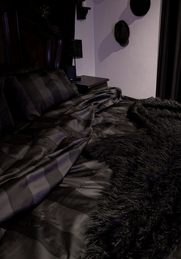Midnight Creeps | QUILT SET [QUEEN]