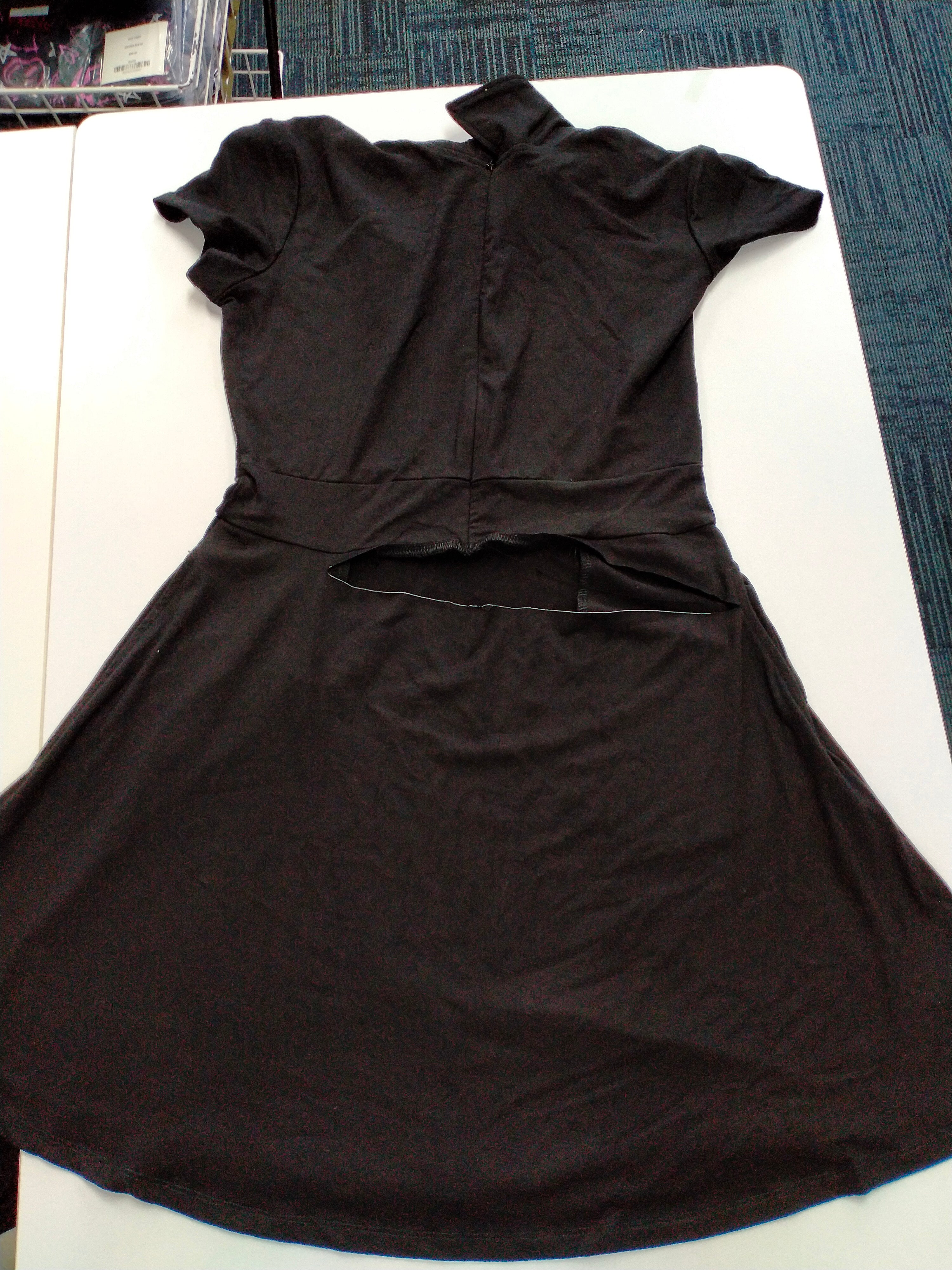 Tashi | DRESS | FAULTY**