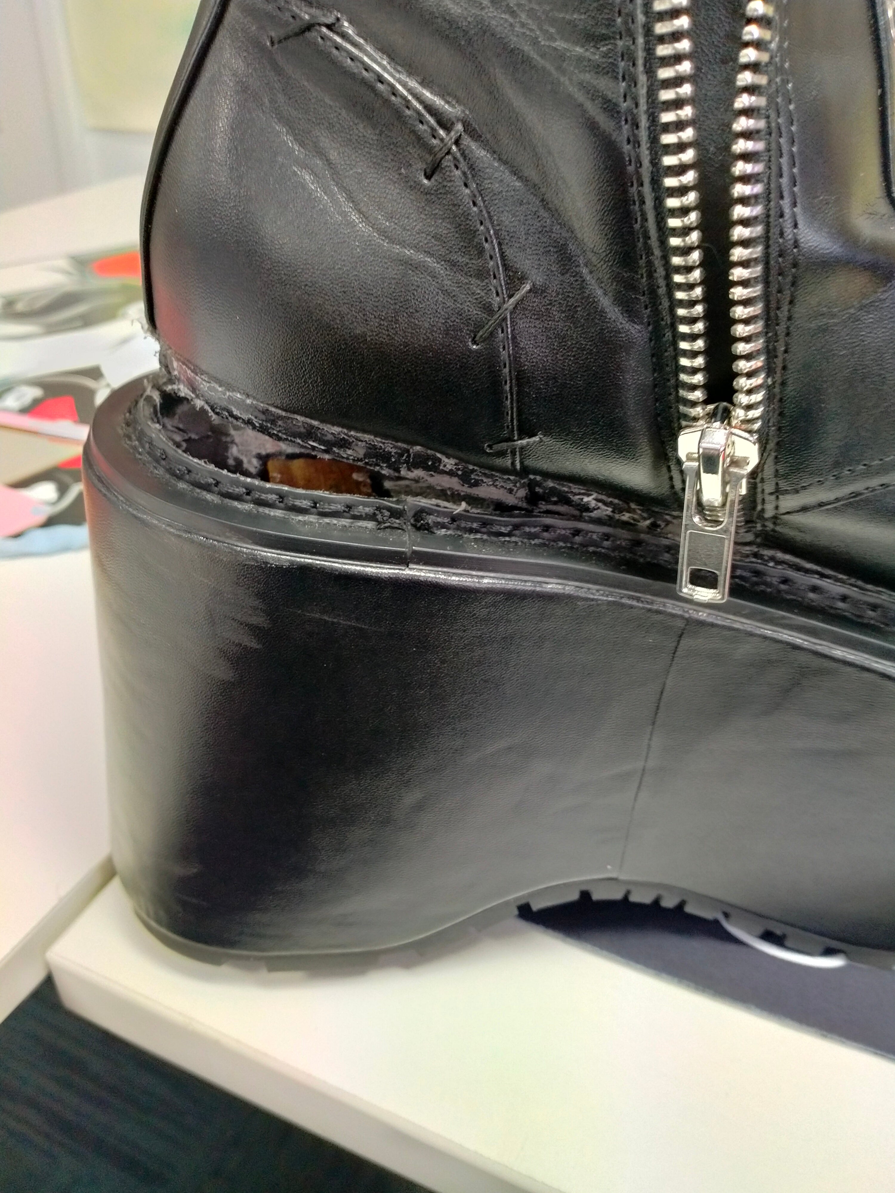 Monster | PLATFORM BOOTS (FAULTY)**