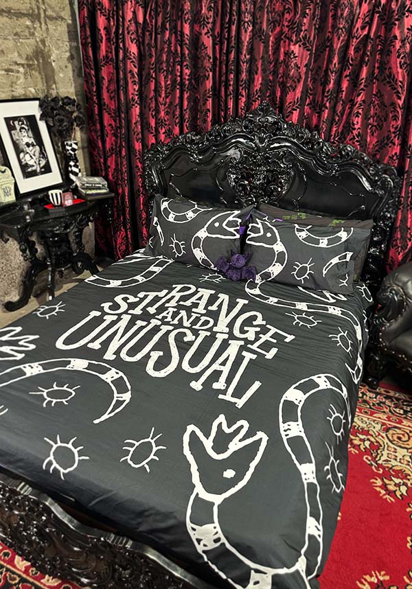 Beetlejuice: Strange and Unusual [King] | QUILT SET**